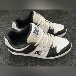 Men’s DC sneaker shoe size 13